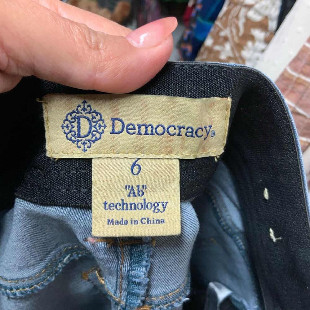 Democracy - Picture 3 of 4